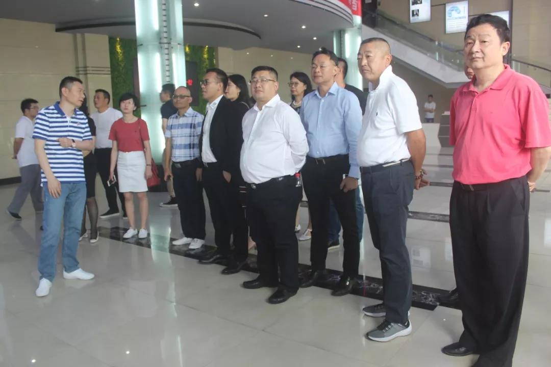 深圳市青年企業(yè)家聯(lián)合會(huì)、中小企家聯(lián)誼會(huì)走進(jìn)浙創(chuàng)科技